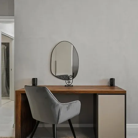 Ultra-modern & Spacious 2br With Balcony