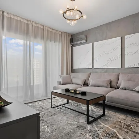 Ultra-modern & Spacious 2br With Balcony