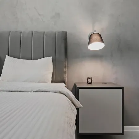 דירה Ultra-modern & Spacious 2br With Balcony