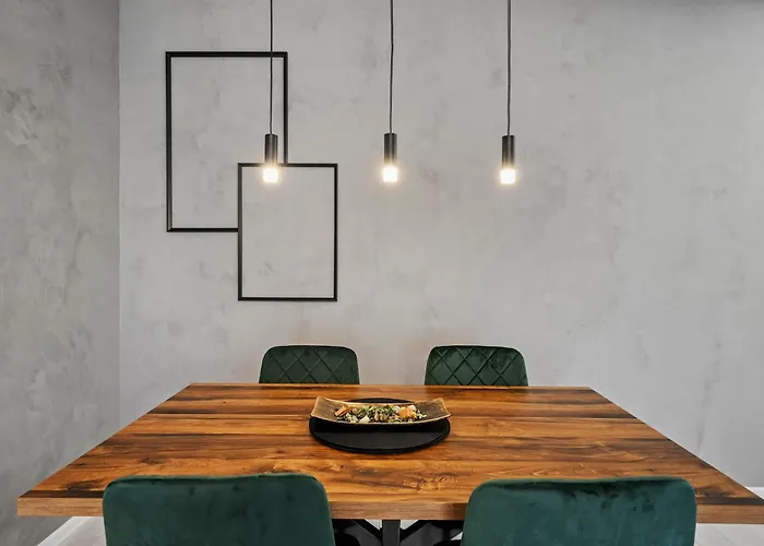 Apartament Ultra-modern & Spacious 2br With Balcony *