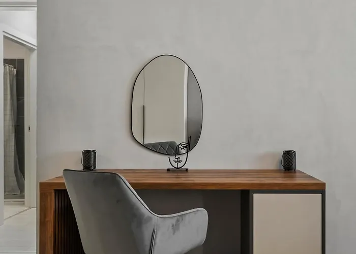 Ultra-modern & Spacious 2br With Balcony