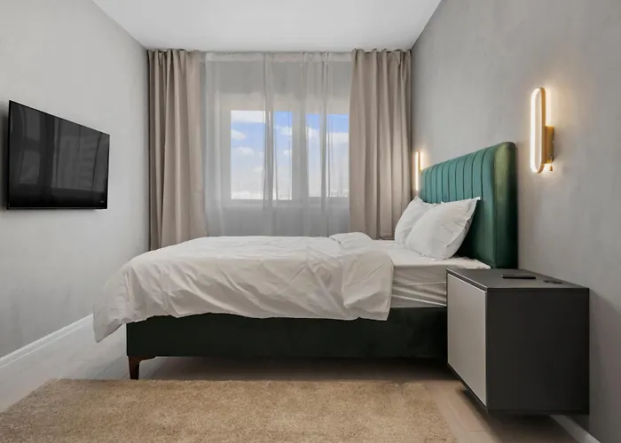 Ultra-modern & Spacious 2br With Balcony * בוקרשט