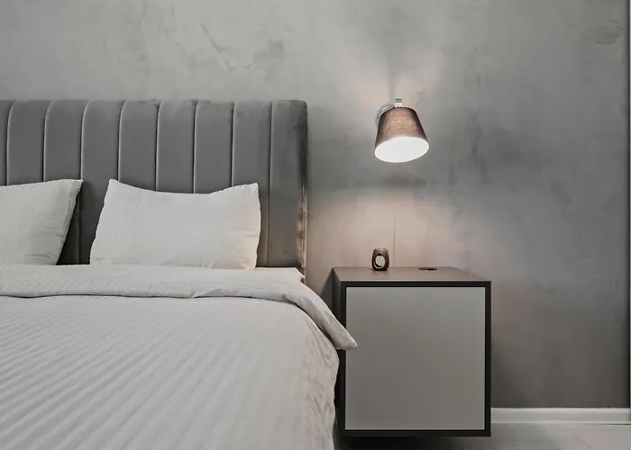 Apartament Ultra-modern & Spacious 2br With Balcony