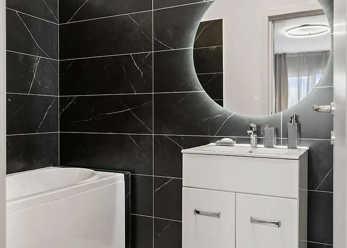 Apartament Ultra-modern & Spacious 2br With Balcony Bucureşti