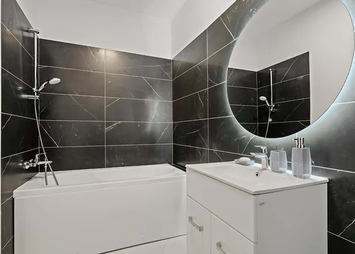 Ultra-modern & Spacious 2br With Balcony בוקרשט