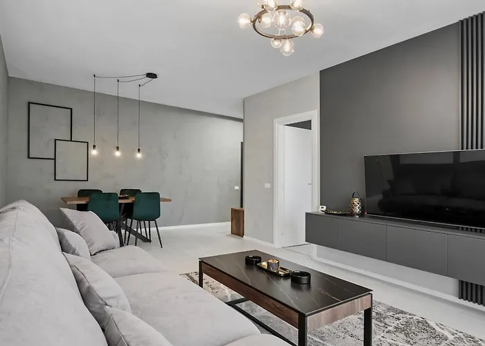 Apartament Ultra-modern & Spacious 2br With Balcony