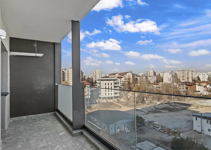 Ultra-modern & Spacious 2br With Balcony * בוקרשט