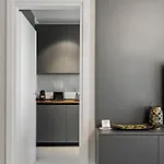 Ultra-modern & Spacious 2br With Balcony * 부쿠레슈티