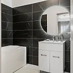 아파트 Ultra-modern & Spacious 2br With Balcony 부쿠레슈티