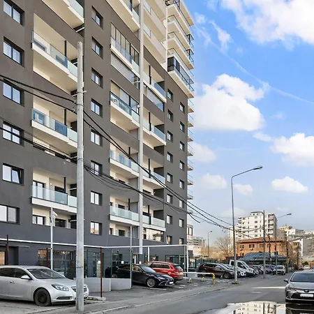 Ultra-modern & Spacious 2br With Balcony Bukarest
