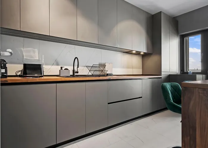 Ultra-modern & Spacious 2br With Balcony Bukarest