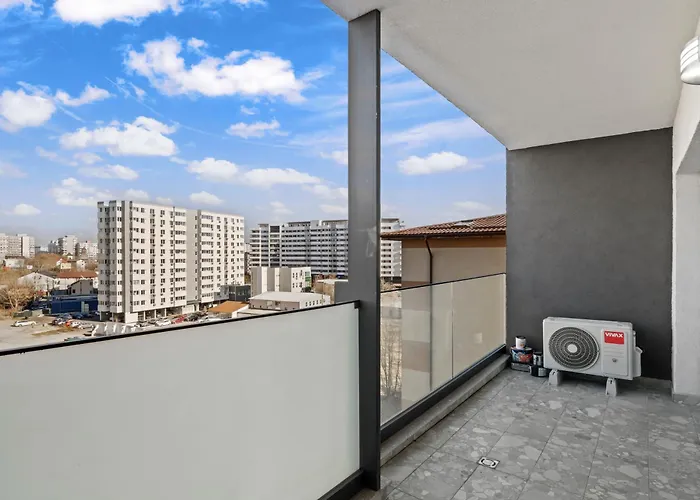 Ultra-modern & Spacious 2br With Balcony * Bukarest
